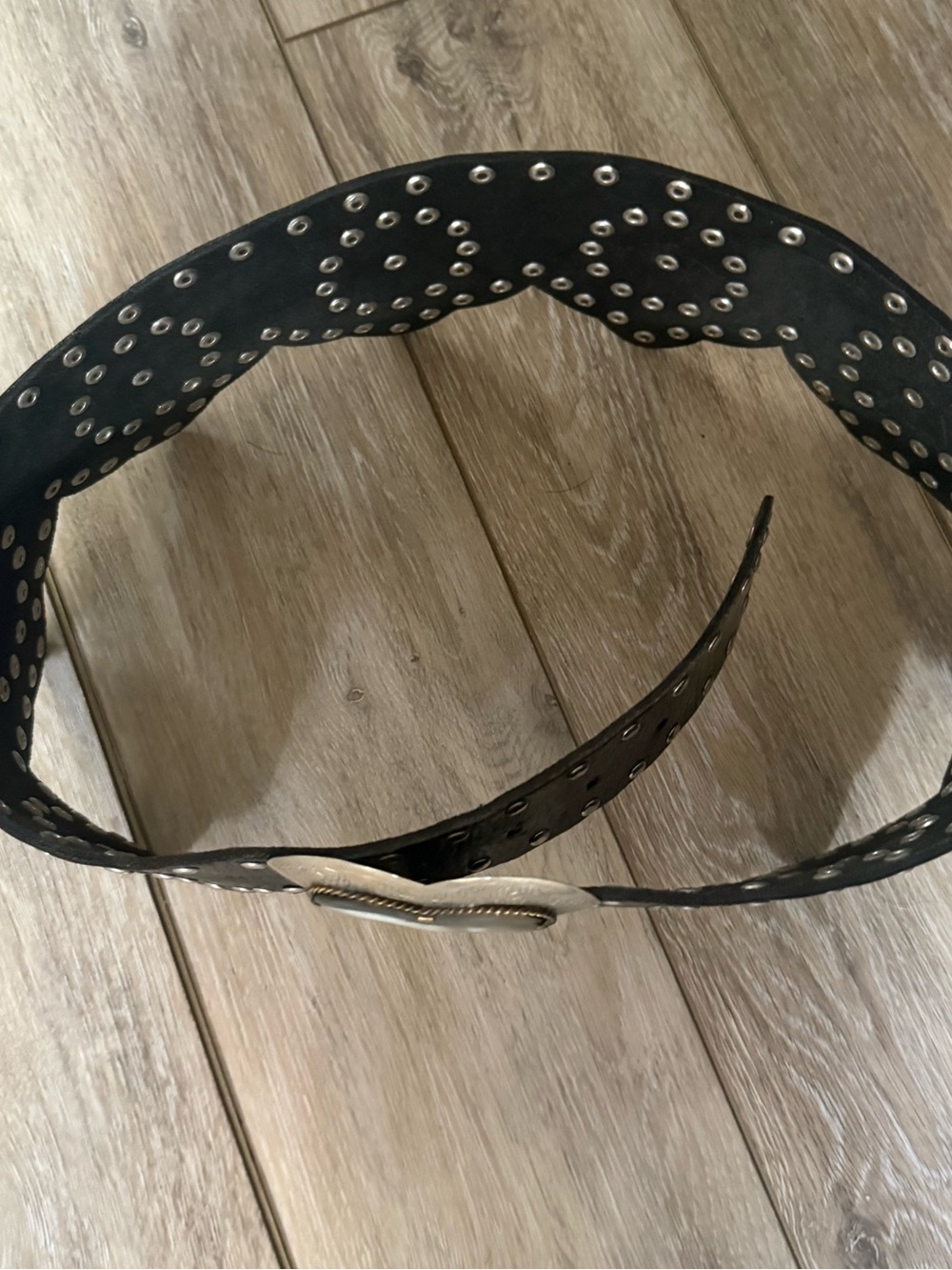 Leather boho heart belt with stone and studs - Picture 4 of 4